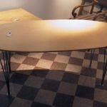 144 4360 DINING TABLE